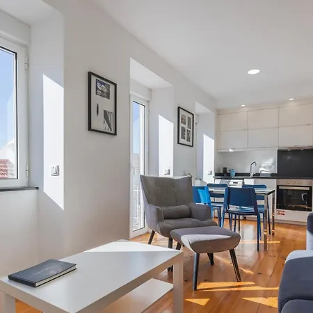 Comfort & Bright Tagus River Apt By Lovelystay