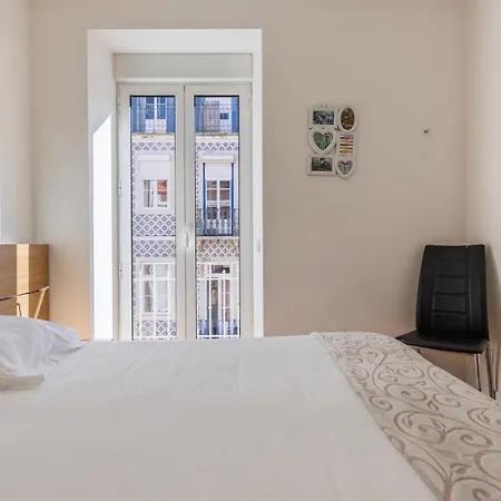 Comfort & Bright Tagus River Apt By Lovelystay *