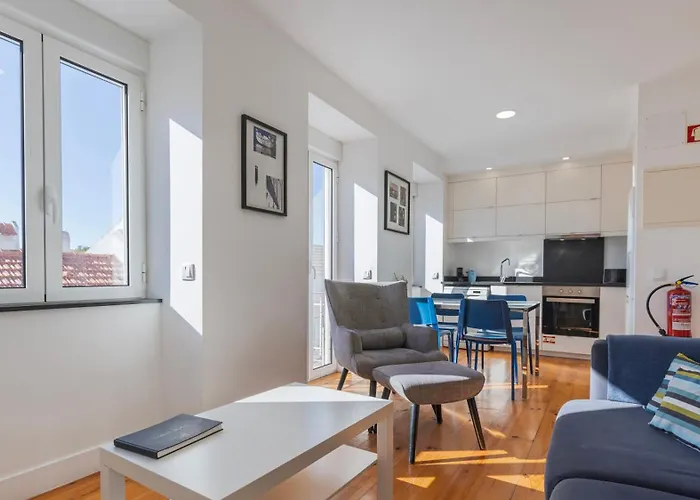 Comfort & Bright By Lovelystay