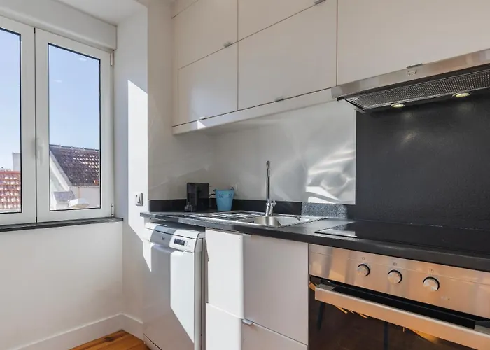 Comfort & Bright By Lovelystay